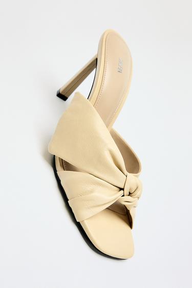 Zara LEATHER BOW HEELED SANDALS - Vanilla Yellow