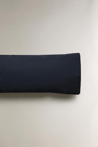 TAIE D’OREILLER PERCALE DE COTON (300 FILS) - Bleu nuit de Zara - Image 4