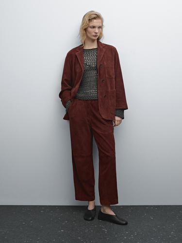 Pantalón tiro bajo cropped piel ante - Teja de Zara