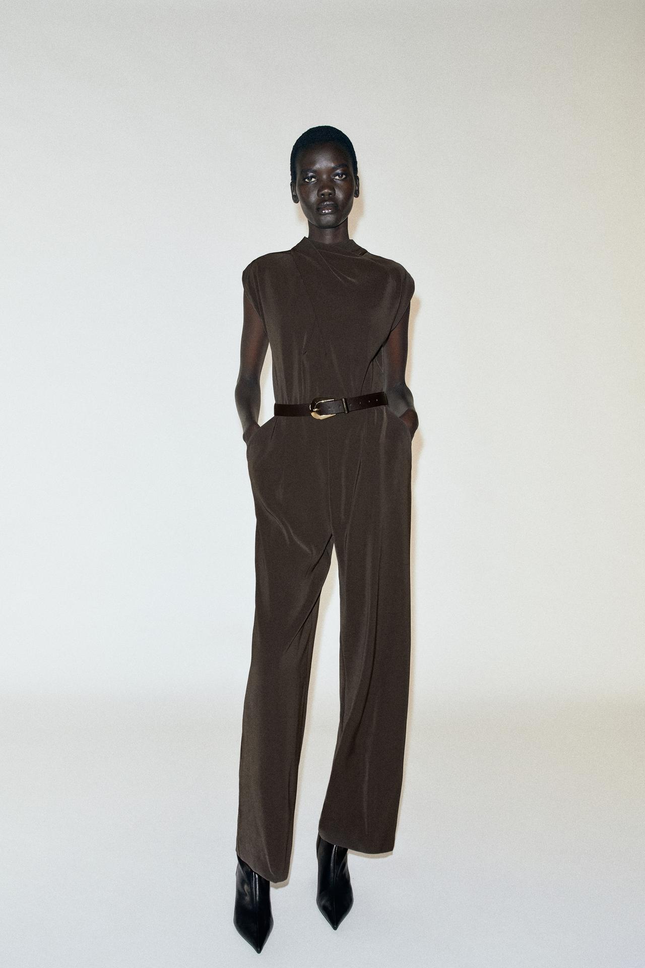 JUMPSUIT WITH BELT