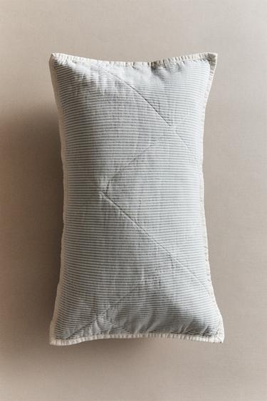 GEWATTEERDE KATOENEN KUSSENHOES VOOR BEDSPREI MET STREPEN - Blauw van Zara