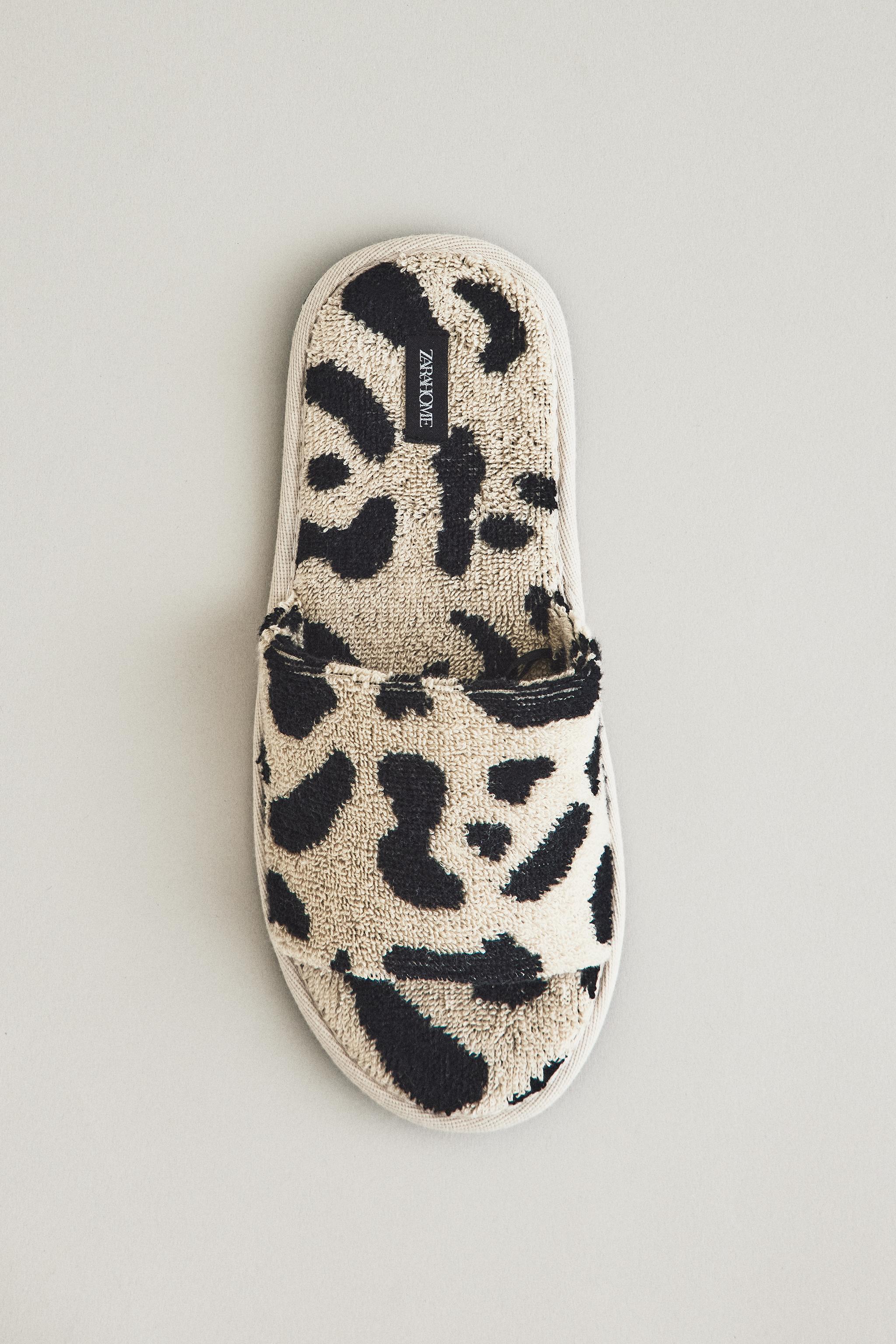TERRYCLOTH ANIMAL PRINT SLIDER SLIPPERS — Leopard