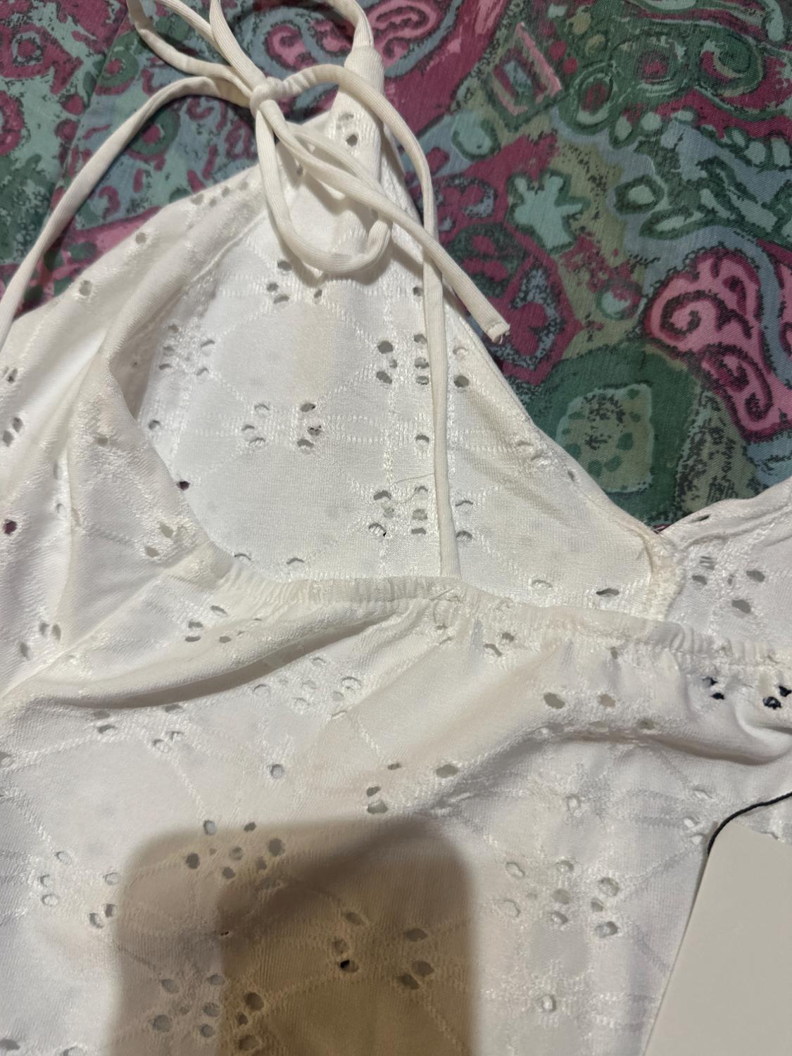STRAPPY TOP WITH SWISS EMBROIDERY - Image 3