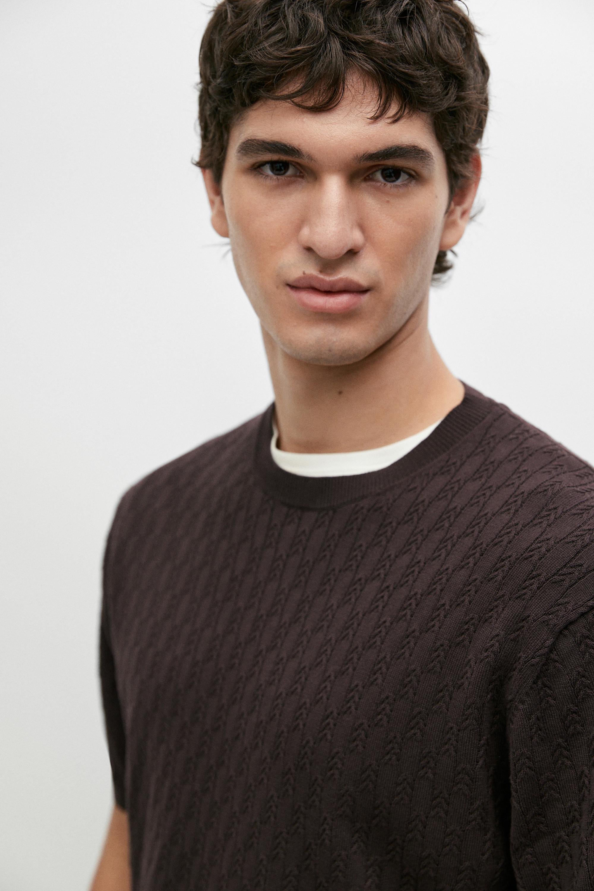 100% cotton cable-knit sweater