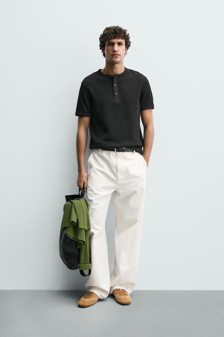 DOKULU HENLEY YAKA T-SHIRT