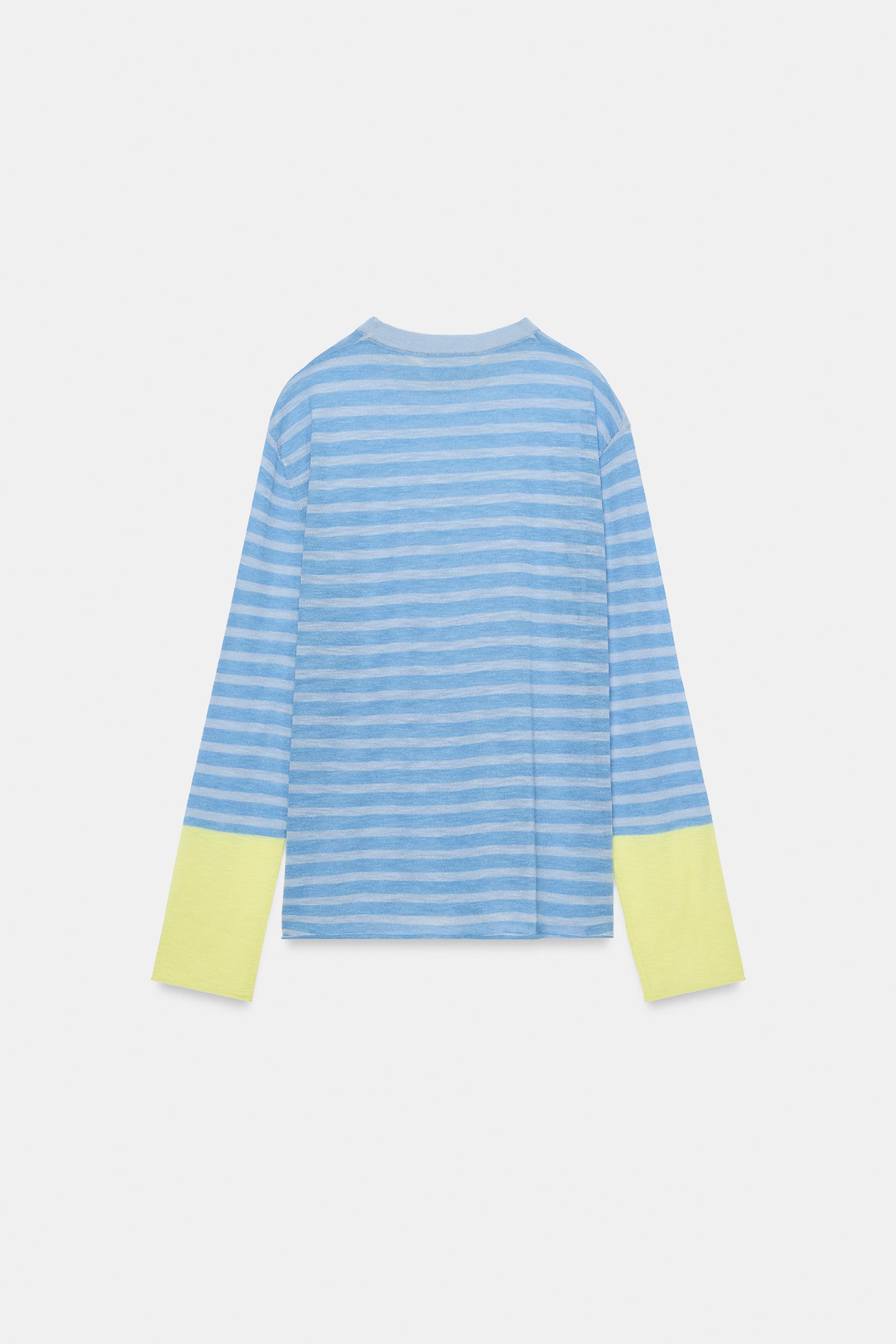 PULL EN MAILLE À RAYURES