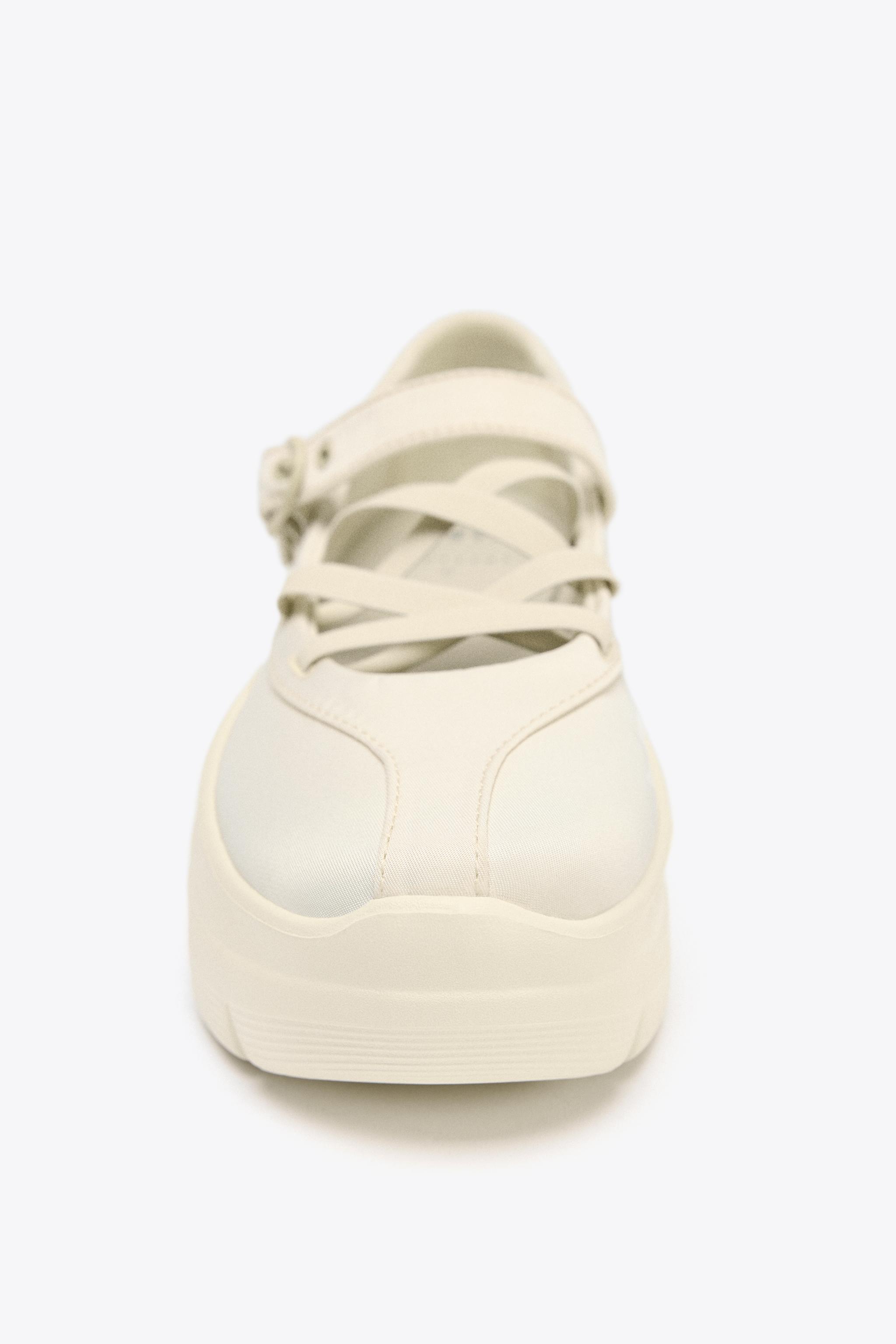 ストラップ付きスポーティバレリーナシューズ - エクリュ | ZARA