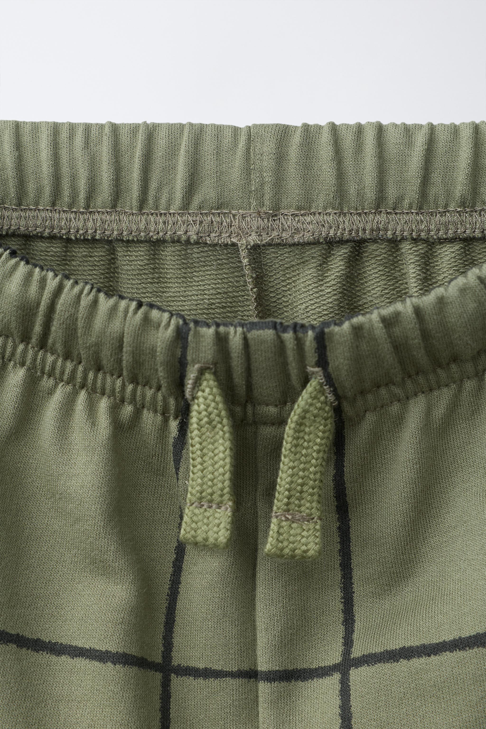 SAR4枚セット CONJUNTO JOGGING COM CAMISETA E BERMUDA XADREZ - Verde-médio