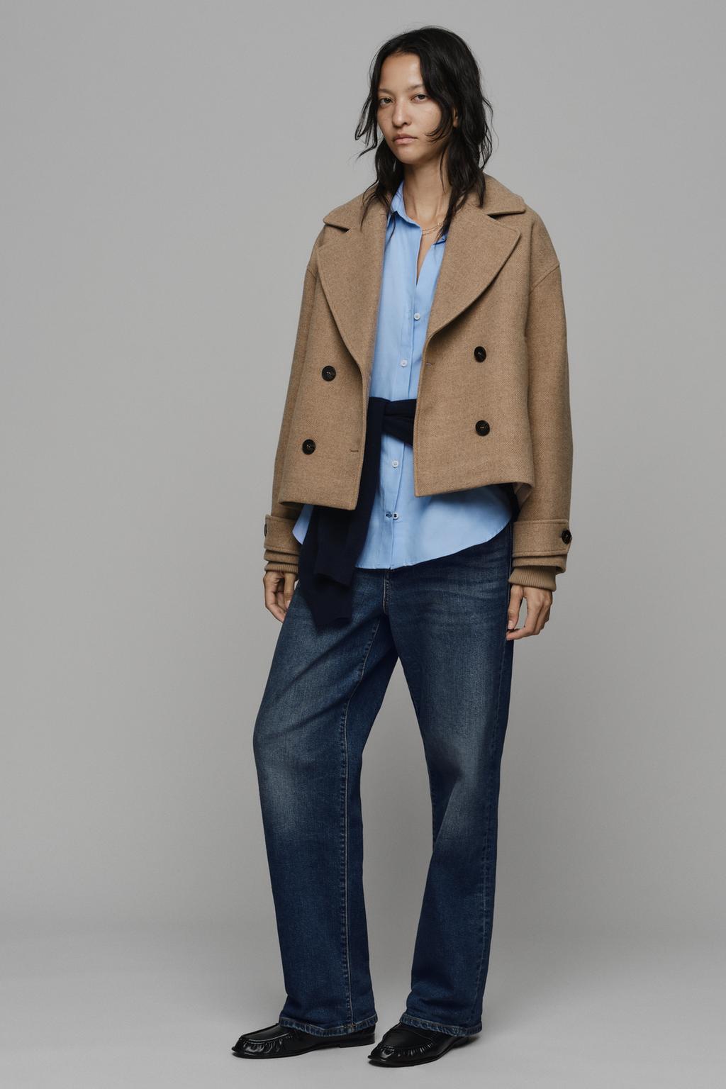 SOFT SHORT DOUBLE-BREASTED COAT