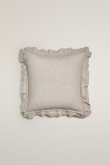 Zara LINEN THROW PILLOW COVER FOR QUILTS WITH LACE TRIM - Light beige