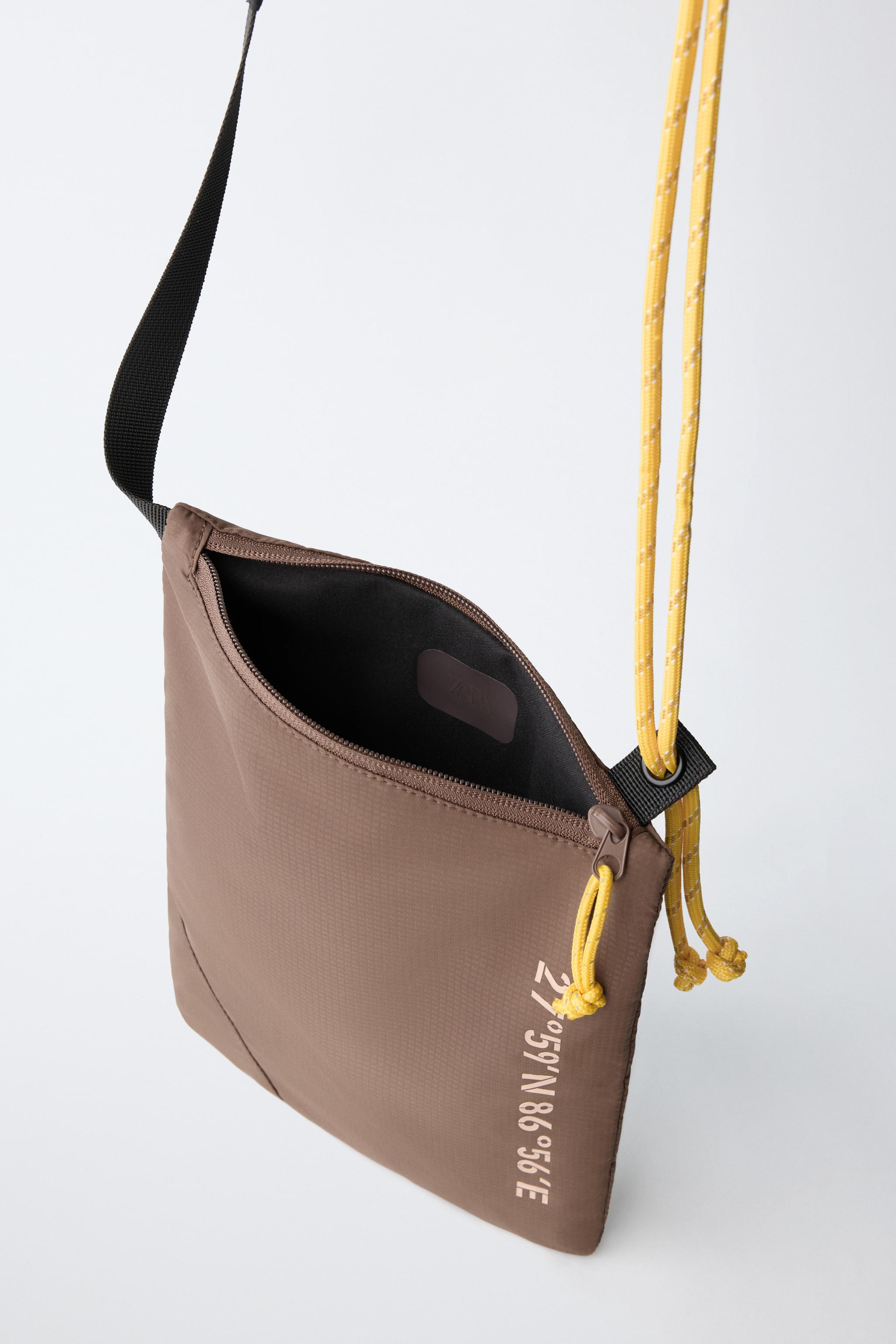 SPORTY CROSSBODY BAG