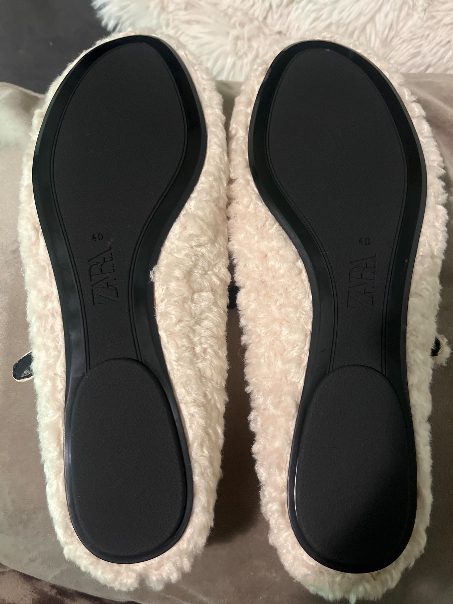 BALLET FLATS WITH FAUX SHEARLING