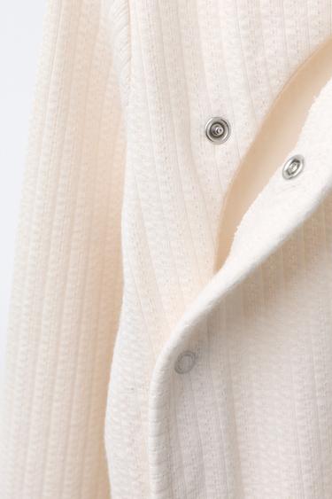 PYJAMA COMBINAISON TEXTURÉ AVEC PIEDS CONVERTIBLES - Écru de Zara - Image 5