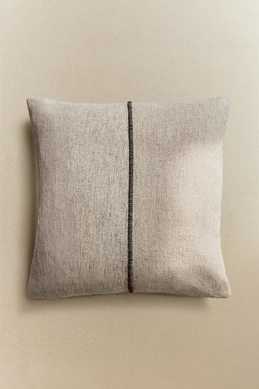 CAPA DE ALMOFADA COM LINHAS - Bege-claro da Zara