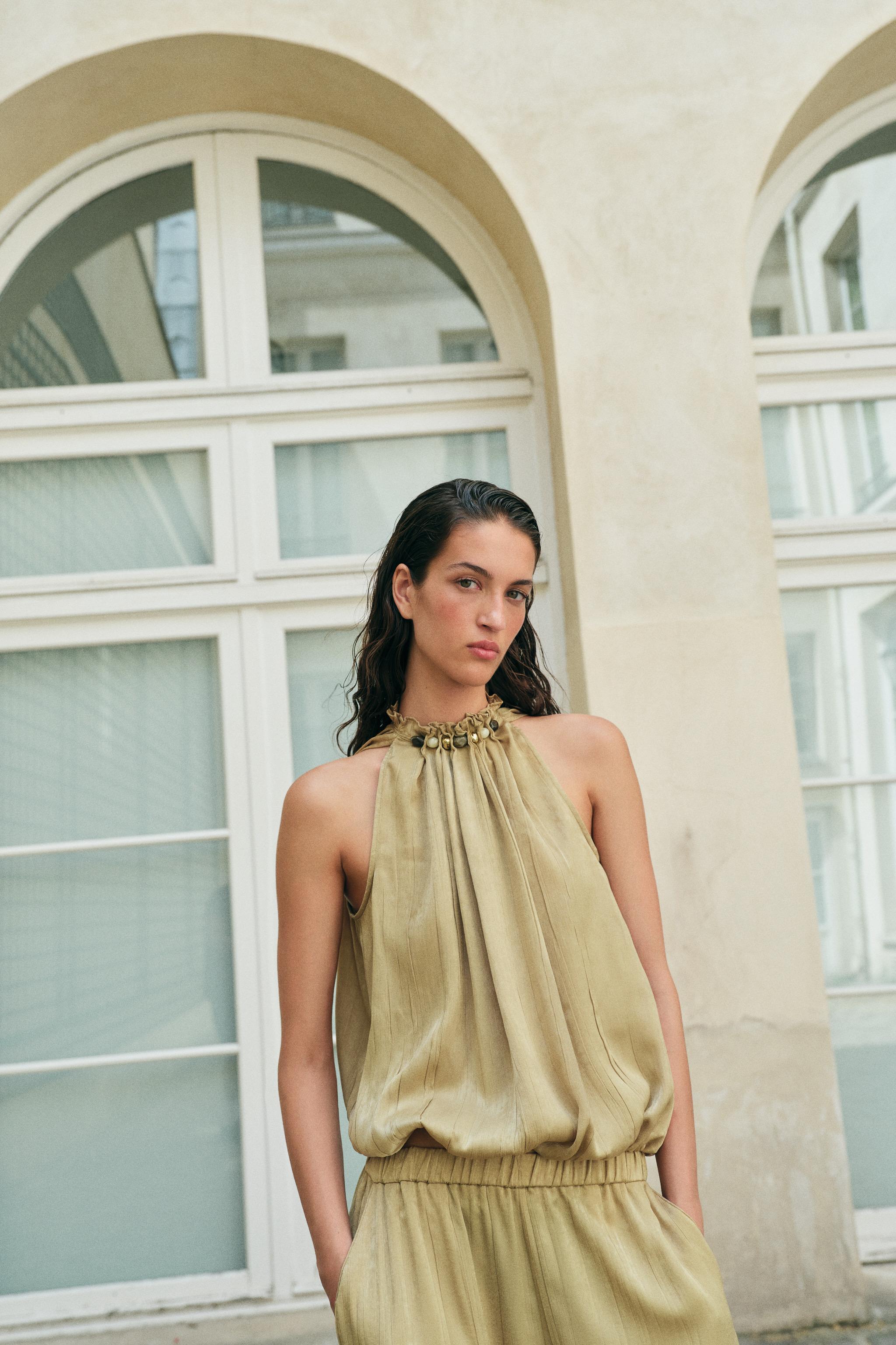 BEADED COLLAR TOP