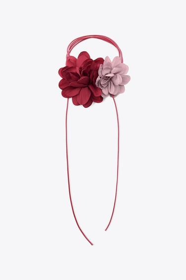 NECK FLOWERS WITH CORD - Fuchsia by Zara