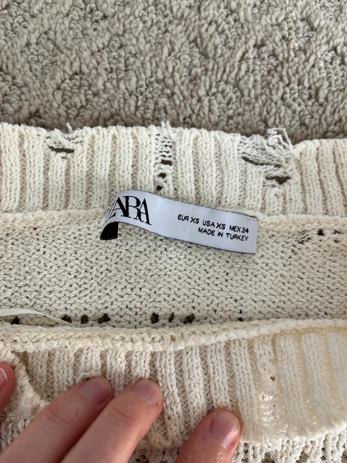 TORN EFFECT KNIT SWEATER - Image 3
