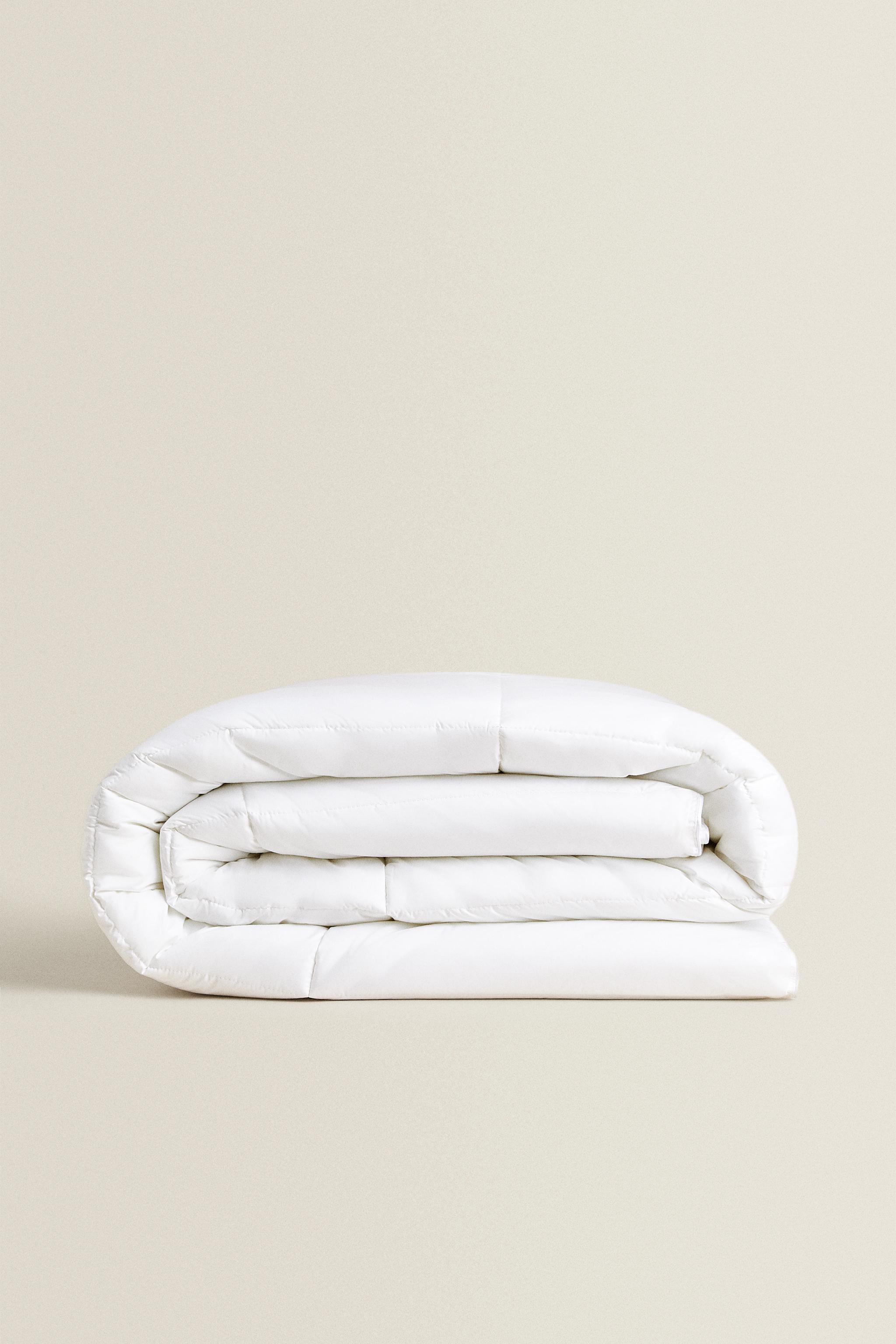 COUETTE MICROFIBRE EFFET PLUME (300 GxM²)