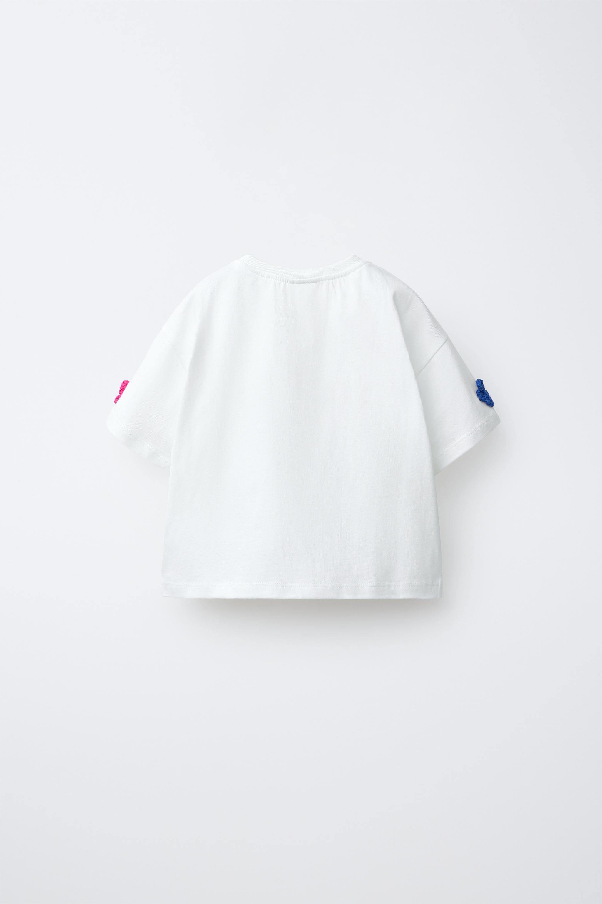 CROCHET FLOWER T-SHIRT