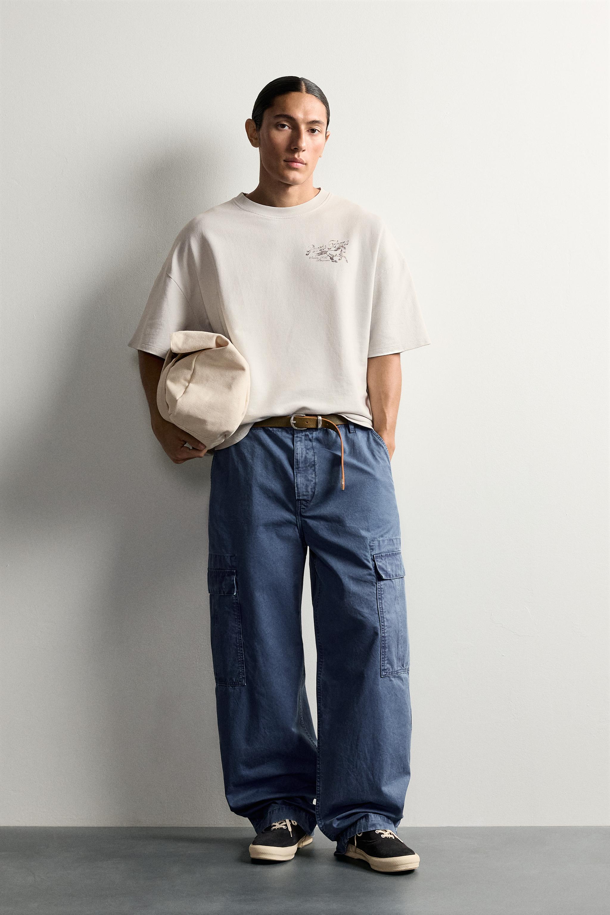 CROPPED FIT CONTRAST PRINT SWEATSHIRT - Gray | ZARA United States