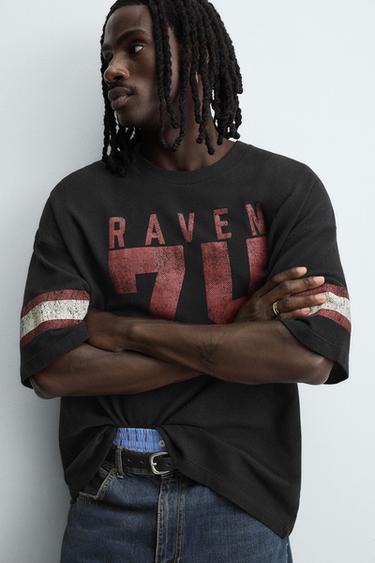 T-SHIRT STRUCTURÉ OUVERTURE VARSITY - Noir de Zara - Image 4