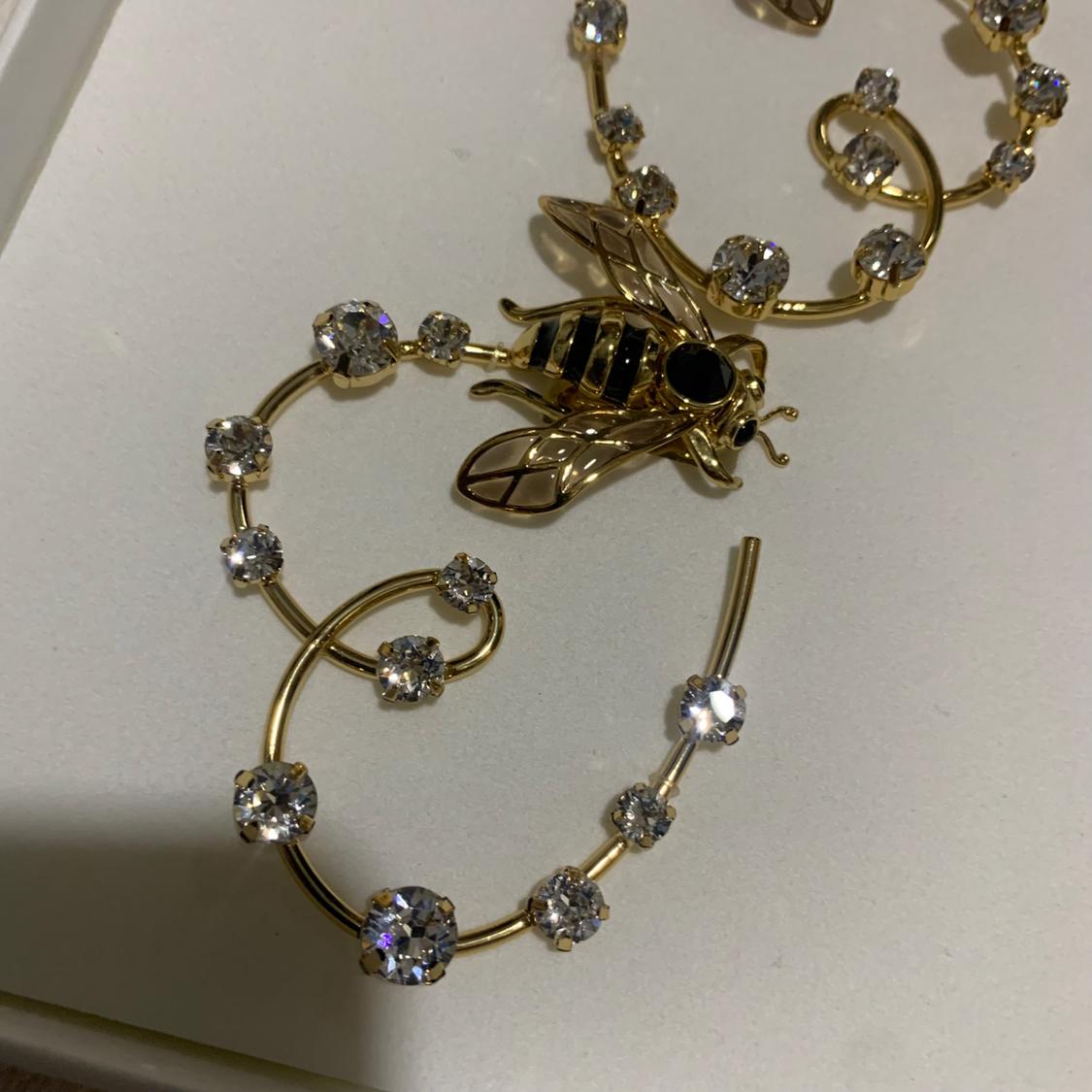 ELIE TOP BEE EARRINGS - SPECIAL EDITION - Image 5