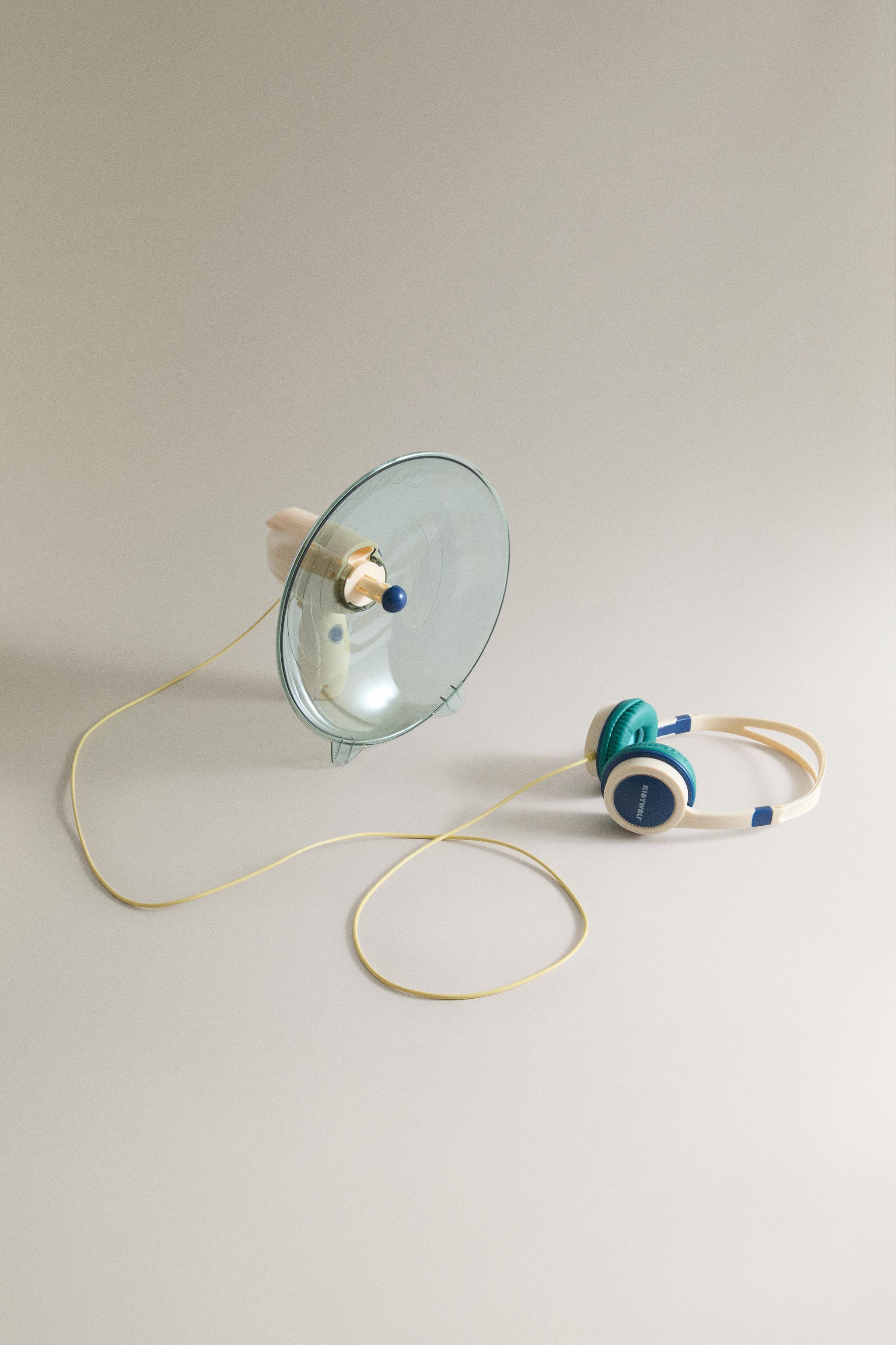 KIDS' SOUND AMPLIFIER TOY — Multicolored