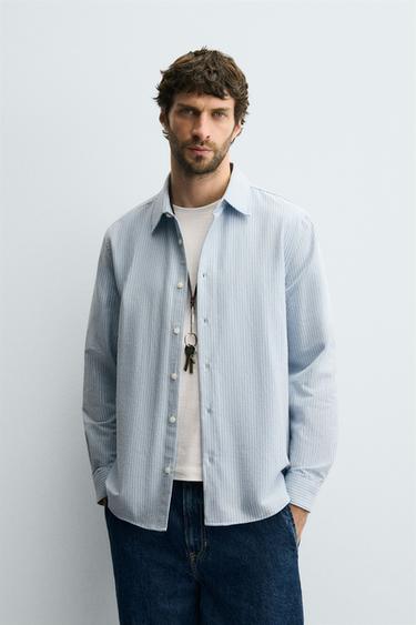 CAMISA REGULAR FIT RAYAS - Celeste de Zara