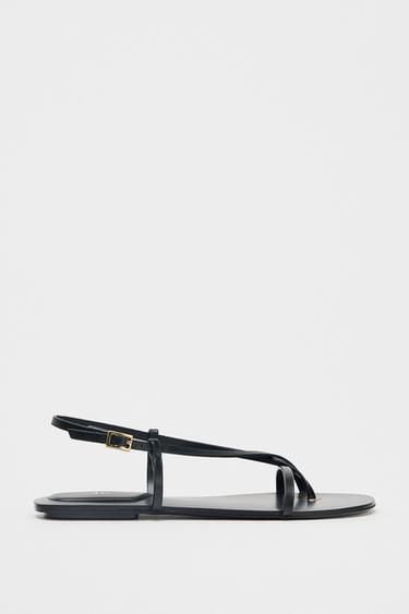FLAT SANDALS WITH METAL DETAIL - Black by Zara