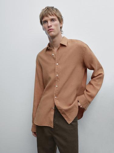 Camisa regular fit acabado maltinto - Naranja oscuro de Zara