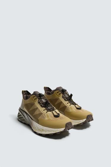 TRAIL RUNNING SHOES - Brown by Zara
