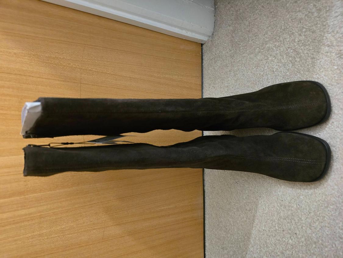 SPLIT SUEDE BOOTS WITH TOPSTITCHING - Image 2