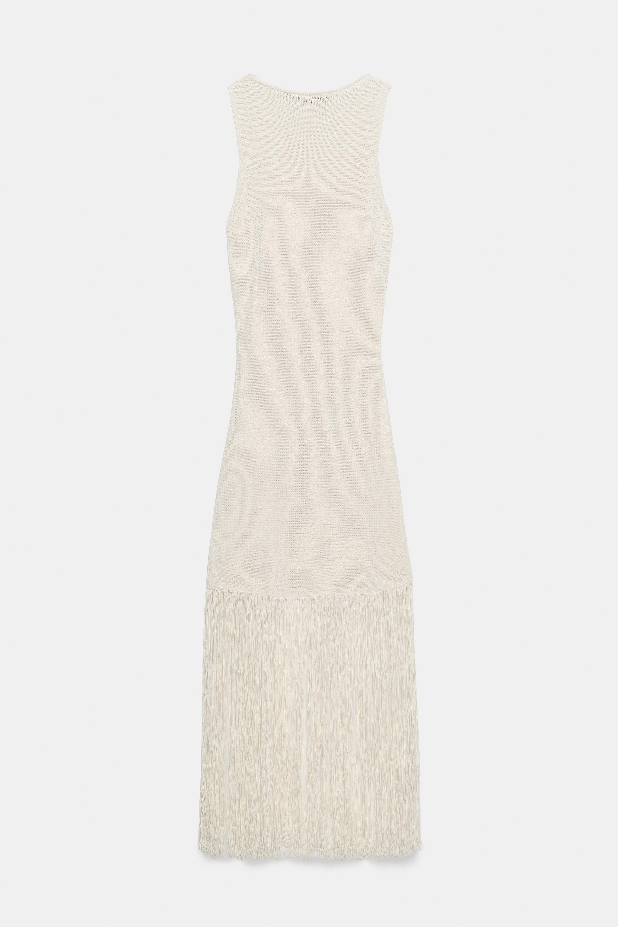 ROBE EN MAILLE À FRANGES