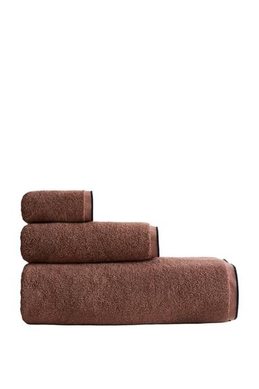 OVERLOCK COTTON BATH TOWEL - dark russet by Zara