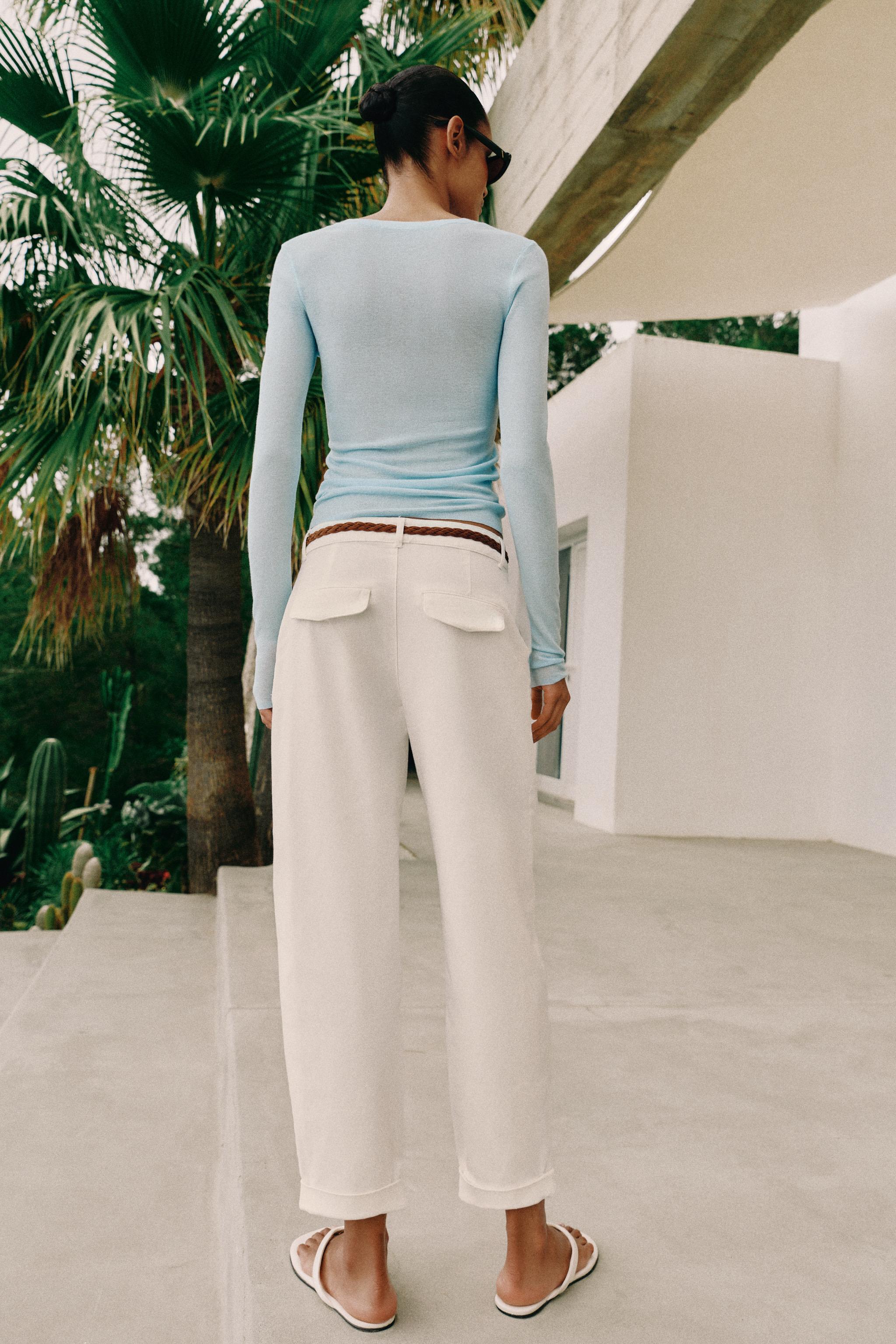 PANTALON CHINO AVEC CEINTURE TRESSÉE