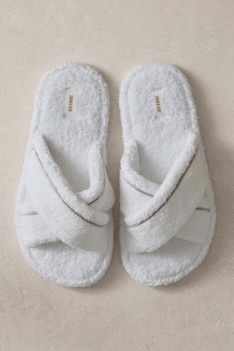 TERRY CROSS-CROSS BATHROOM SLIPPERS White ZARA UAE Dubai