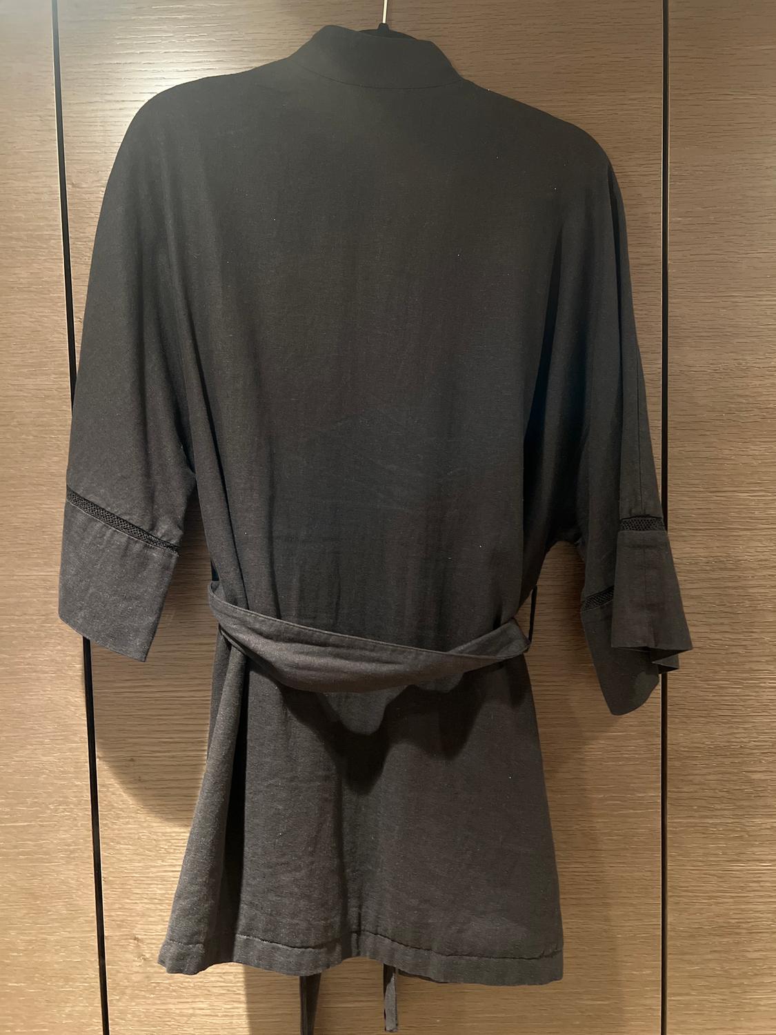 LINEN-BLEND LACE-TRIMMED KIMONO - Image 2