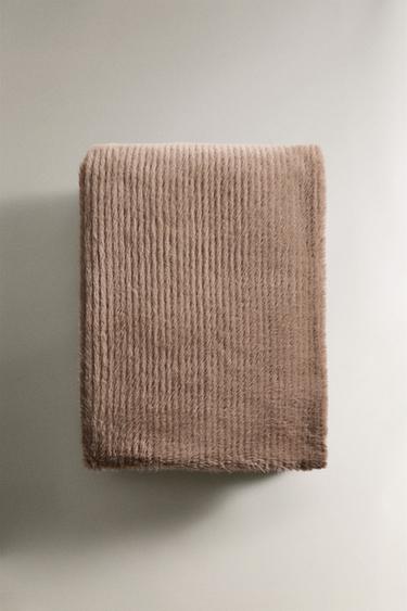 DECORATIEVE DEKEN VAN IMITATIEBONT - Bruin / Taupe van Zara