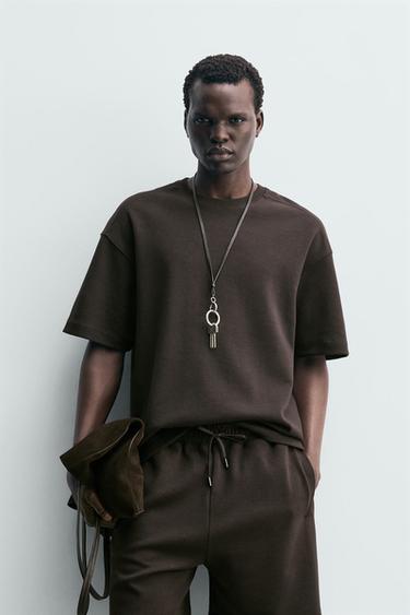 سويت شيرت بقصة RELAXED INTERLOCK - بني داكن الخاص بـ Zara