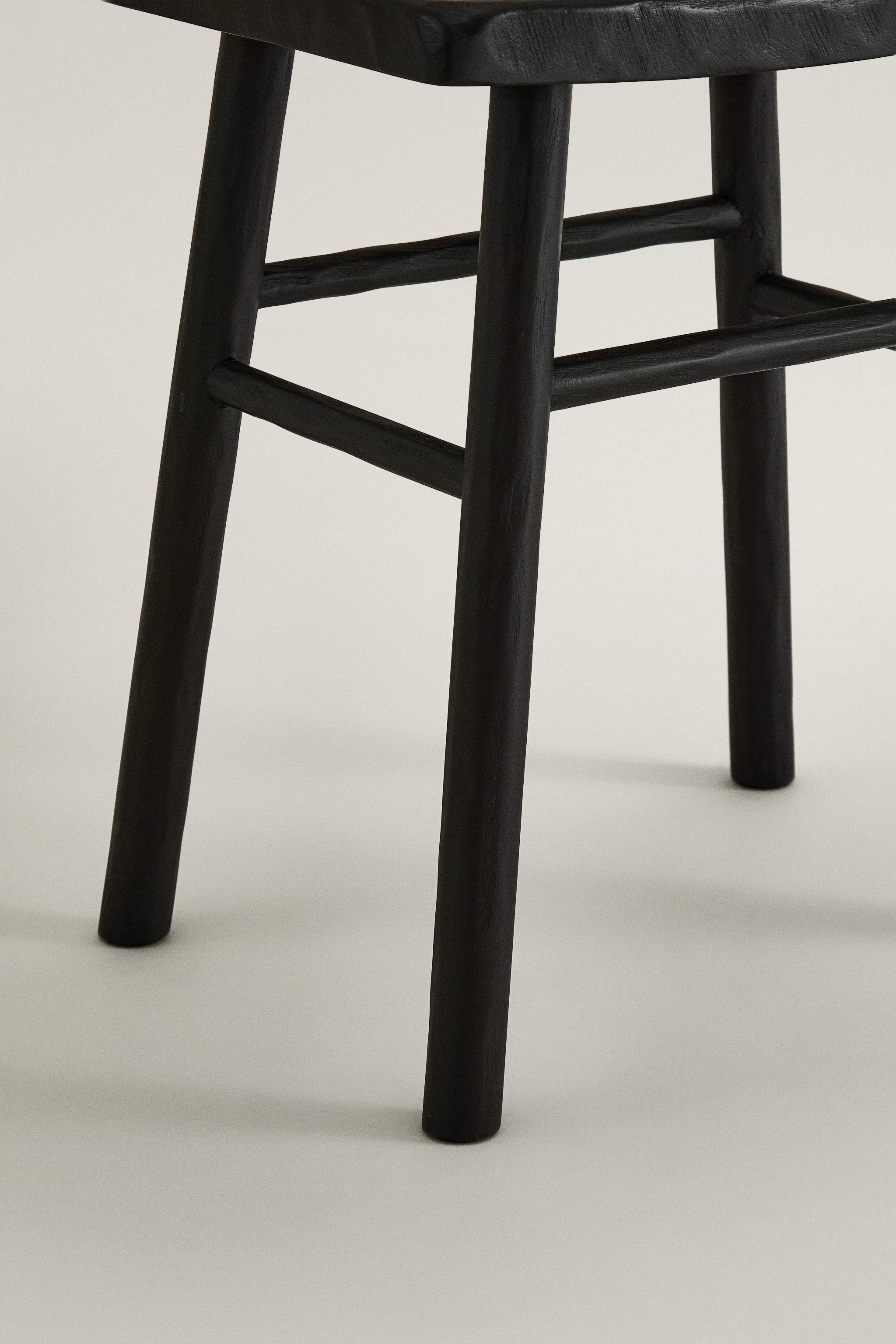 TABOURET MARTELÉ BOIS