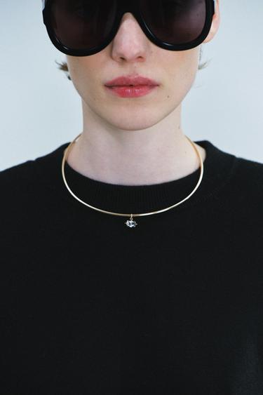 RHINESTONE CHARM CHOKER — Golden 1