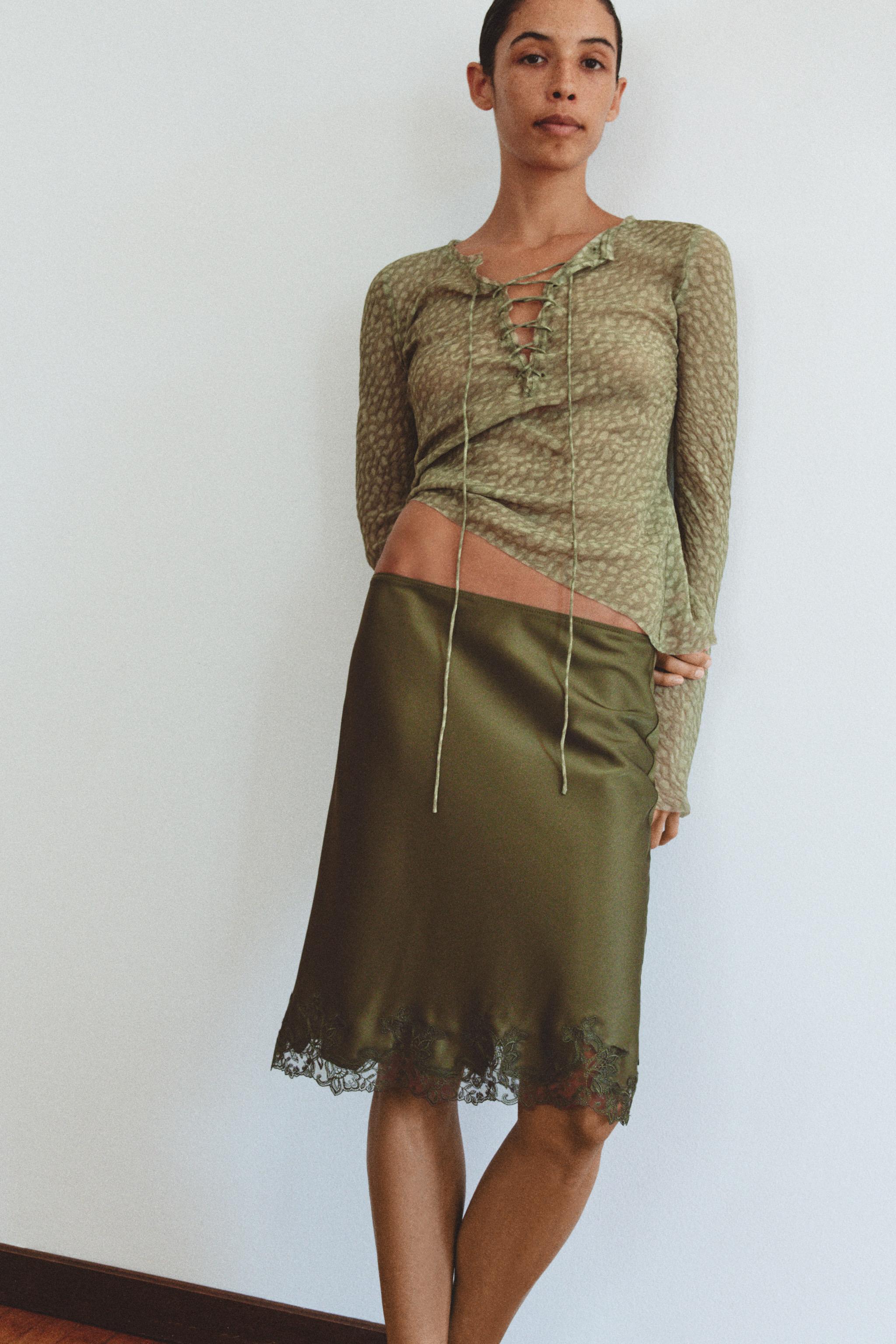 JACQUARD TIE-FRONT SHIRT — Mid-green