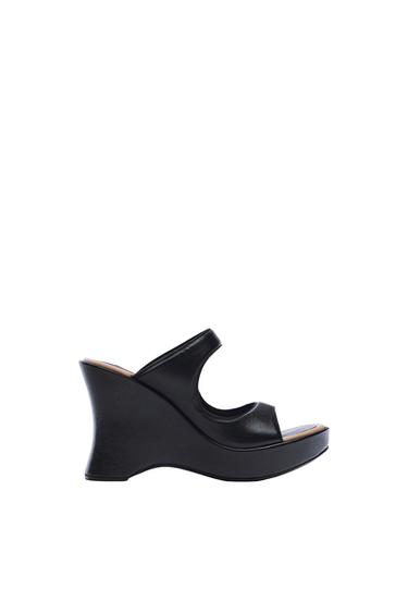 LEATHER WEDGE SANDALS WITH ROUND TOE