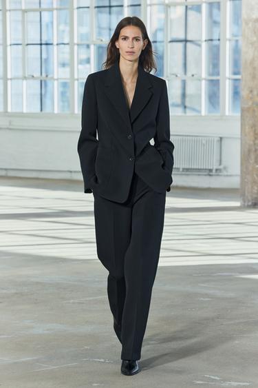 BLAZER BOLSILLOS ZW COLLECTION - Negro de Zara