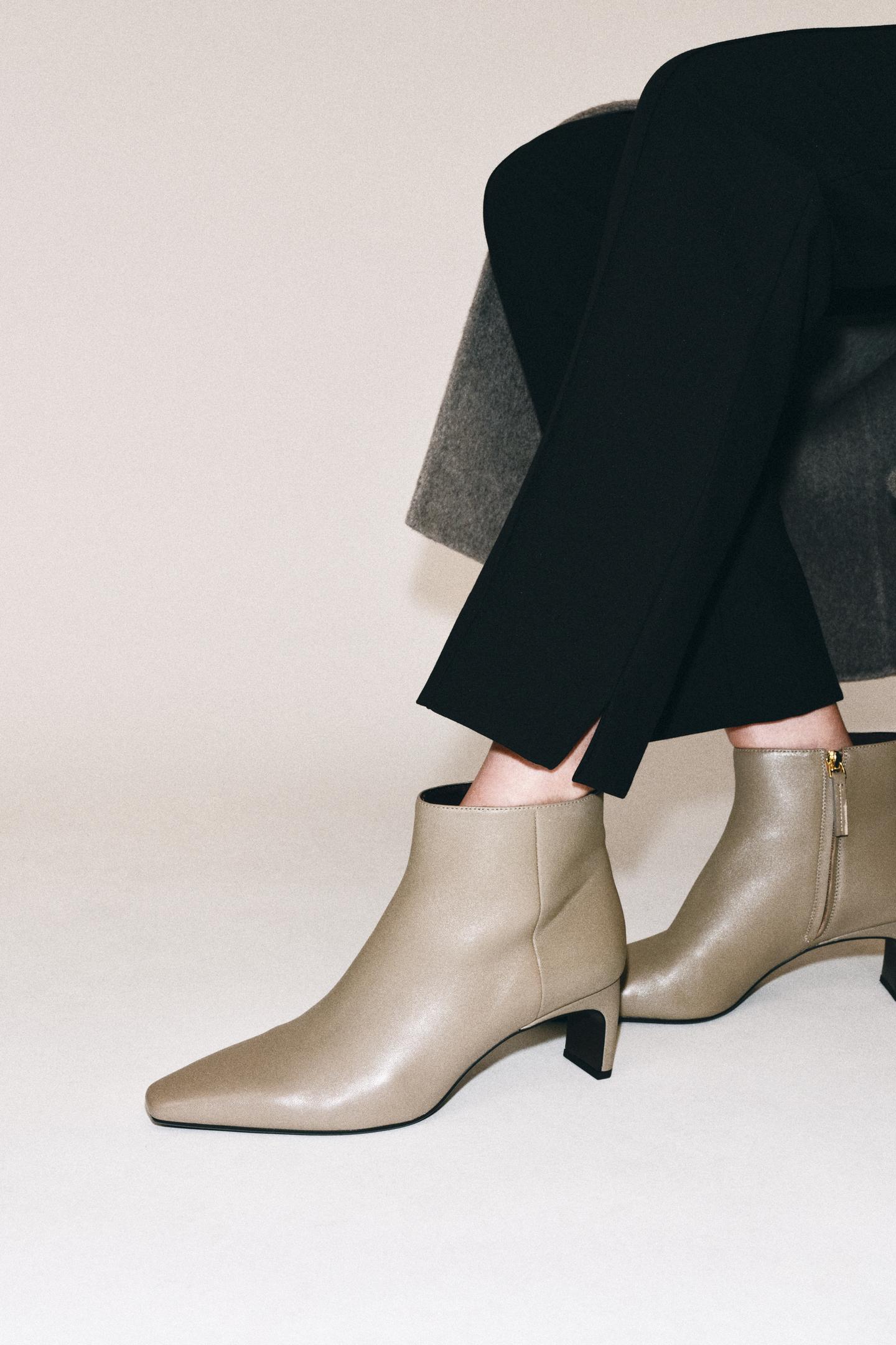 Женские ботинки Zara Leather Kitten Heel Booties, цвет: Серо-коричневый серый — фото 2