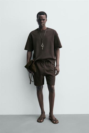 سويت شيرت بقصة RELAXED INTERLOCK - بني داكن الخاص بـ Zara