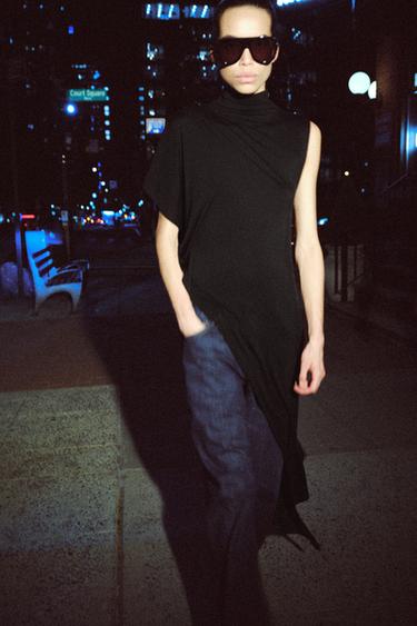 Zara DRAPED ASYMMETRIC TOP - Black