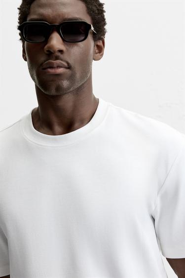 T-SHIRT REGULAR FIT BASIQUE - Blanc de Zara - Image 4