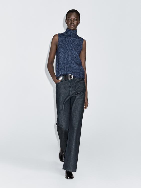 Turtleneck knit vest