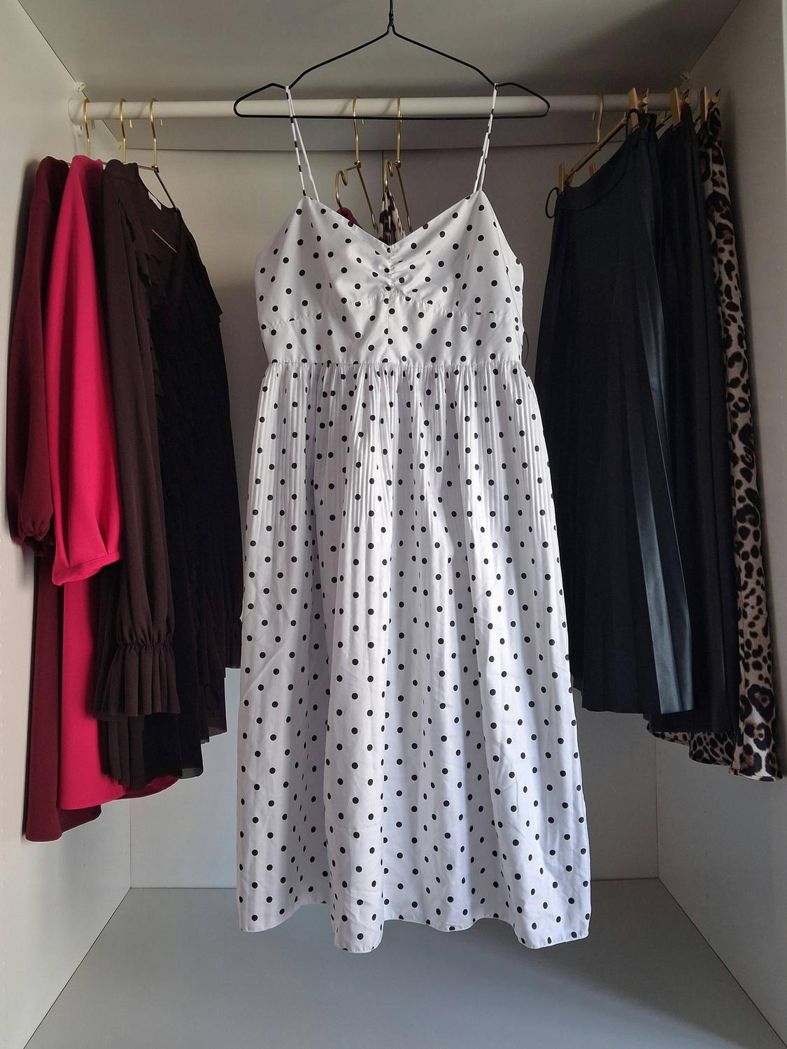 PLEATED POLKA DOT DRESS - Image 2